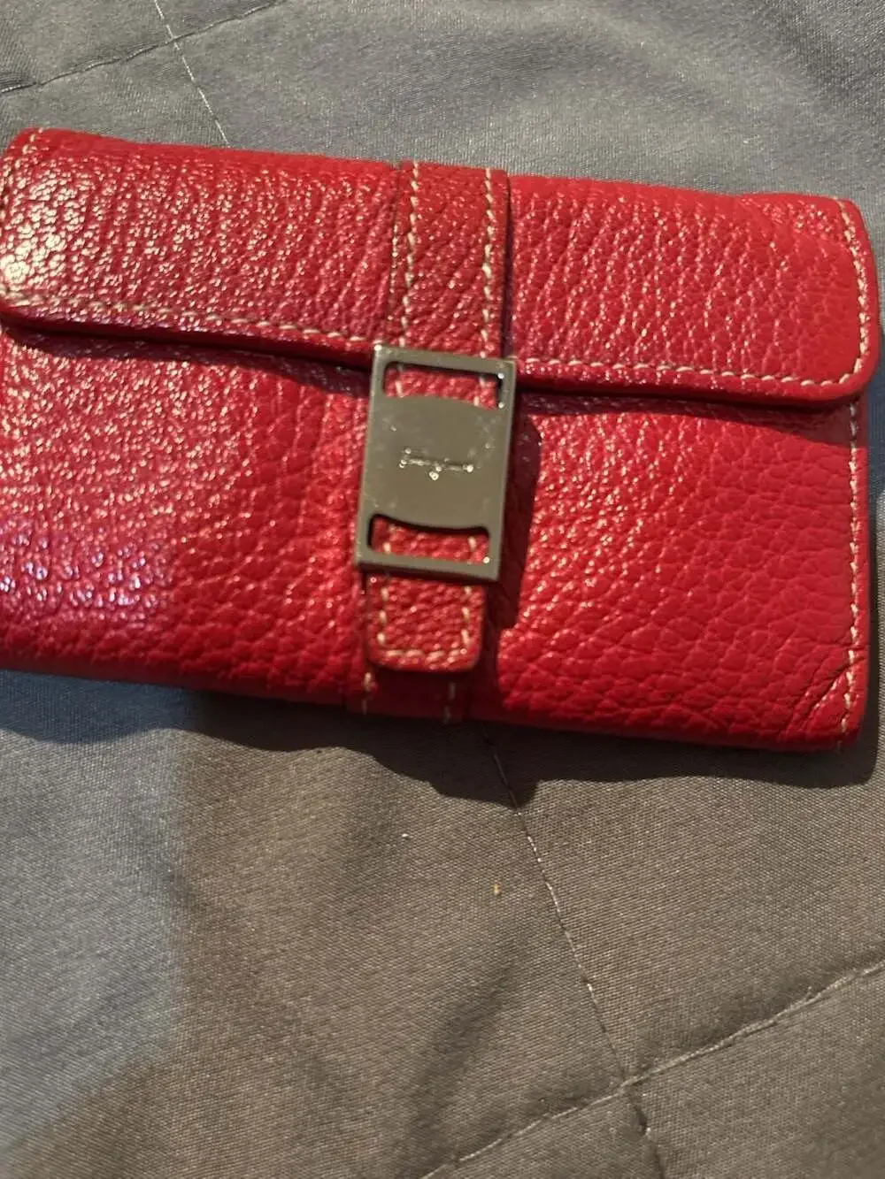 Salvatore Ferragamo Red Pebbled Leather 6-Key Case Holder Wallet